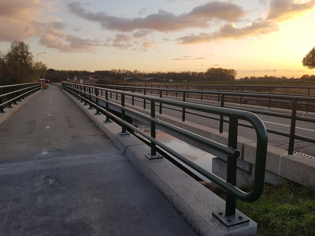 Hersteld fietsbrug 2