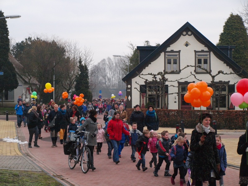 optocht(1)10